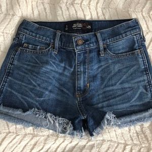 Hollister high rise shorts! Excellent condition❗️